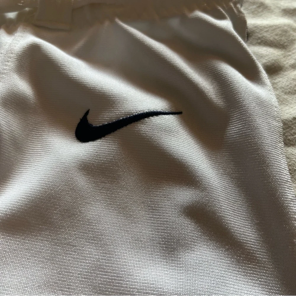 NWT Nike Men’s white and navy blue baseball pants. Size Large - Picture 7 of 11